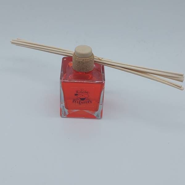 AROMAS-Y-HOGAR-MIKADO-100ML-FRUTOS-ROJOS-03